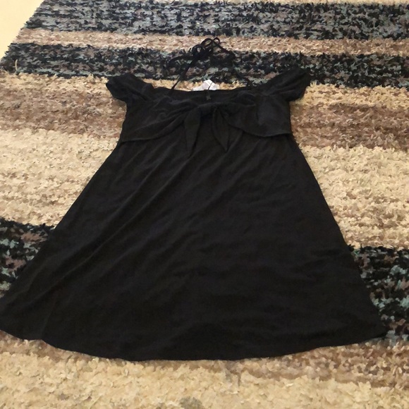 Bcbgeneration size small halter off shoulder top. - Picture 3 of 3